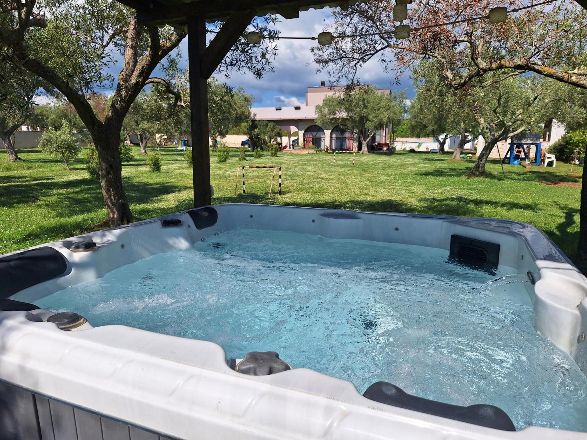 Apartment Olive Garden Vodnjan Bagian luar foto